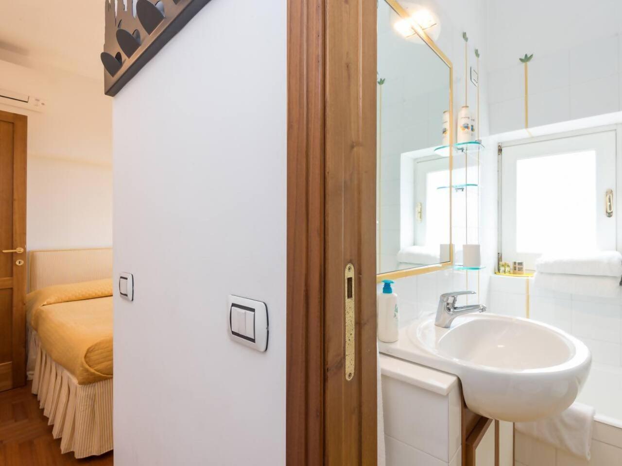 Trevi Luxury With Terrace Apartamento Roma Exterior foto